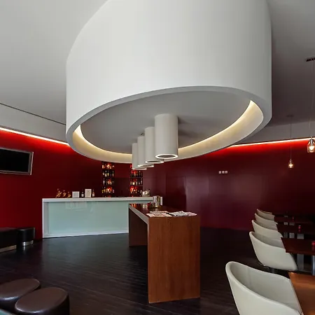 Jeronimos 8 Hotel