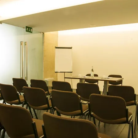 Jeronimos 8 Отель Лиссабон