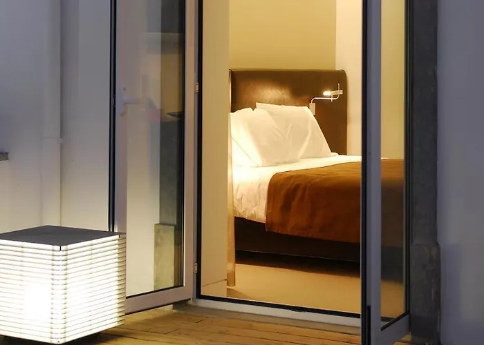 Jeronimos 8 Отель 4*