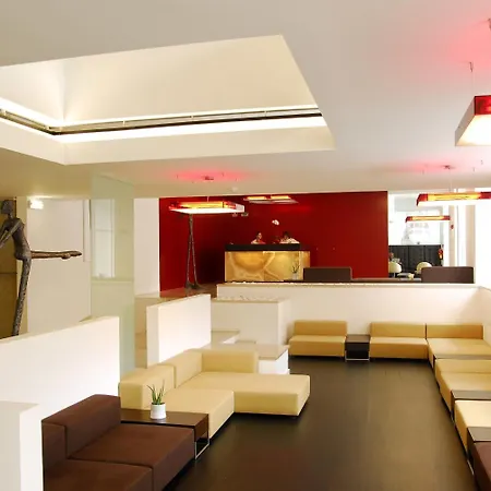 Jeronimos 8 Hotel