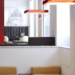 Jeronimos 8 Hotel