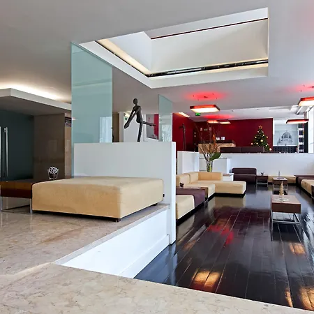 Jeronimos 8 Hotell 4*