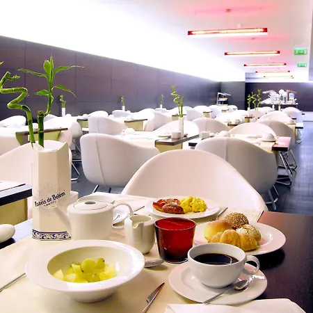 Jeronimos 8 מלון