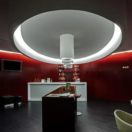 מלון Jeronimos 8