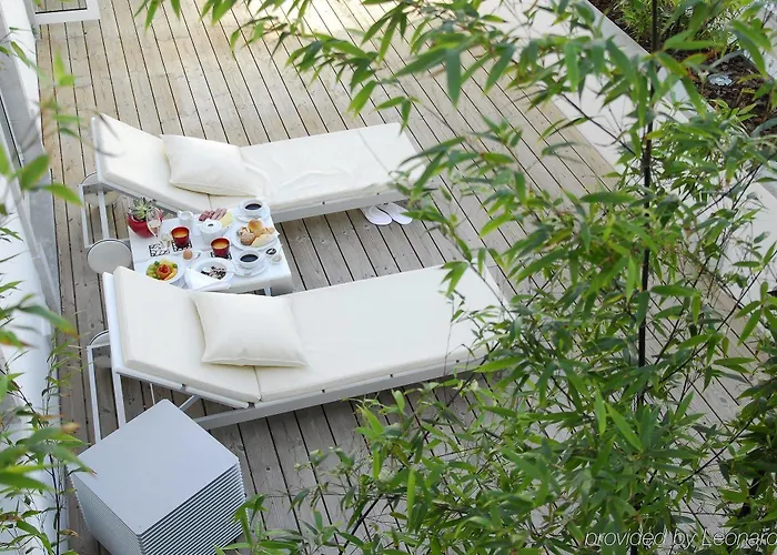 Jeronimos 8 Hotel 4*