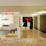 ジェロニモス 8 ホテル 4*