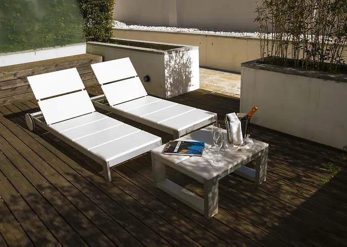 Jeronimos 8 Hotel 4*